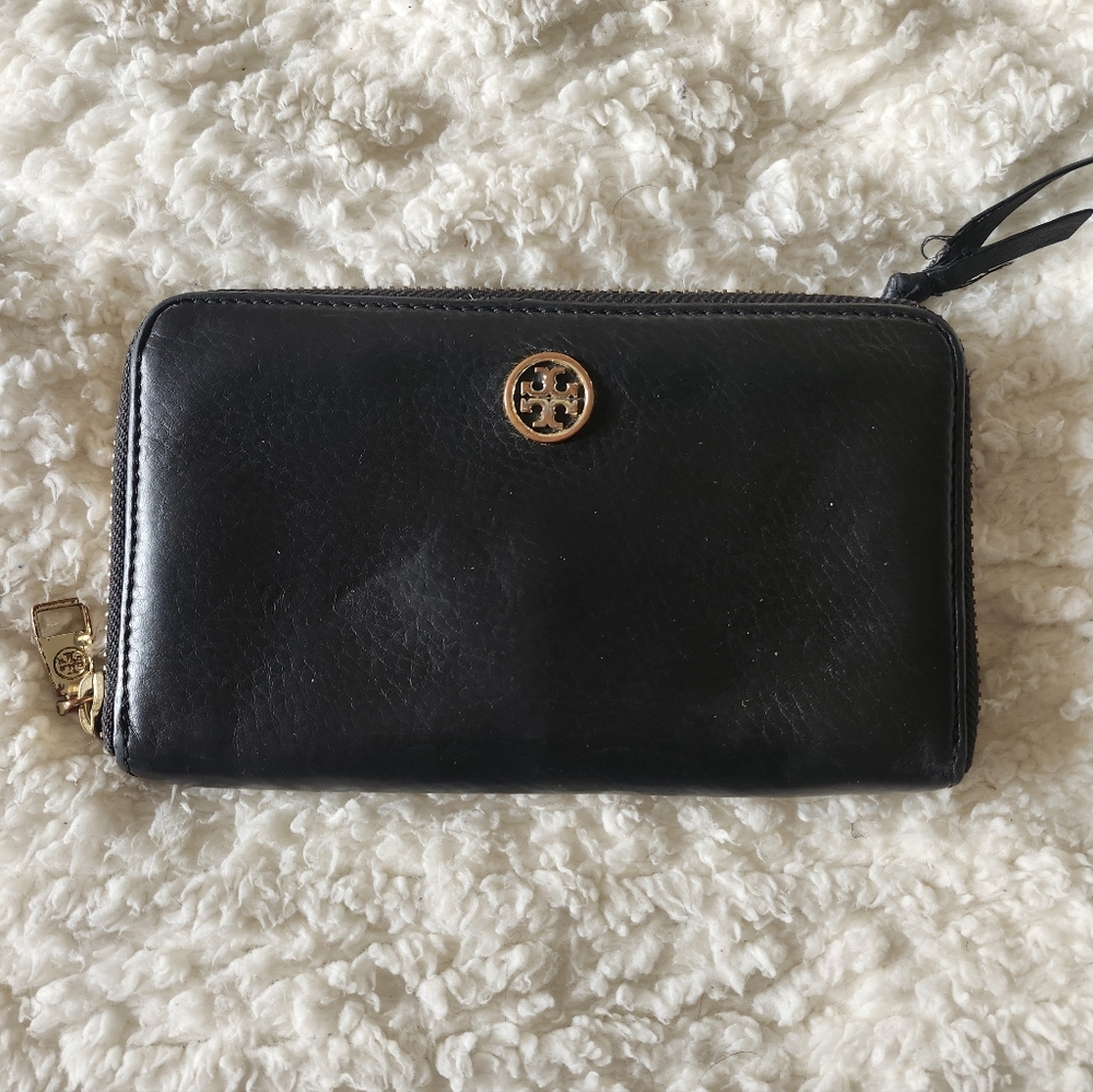 Black Leather Wallet- Tory Burch